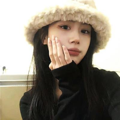 色肉毒蝎女